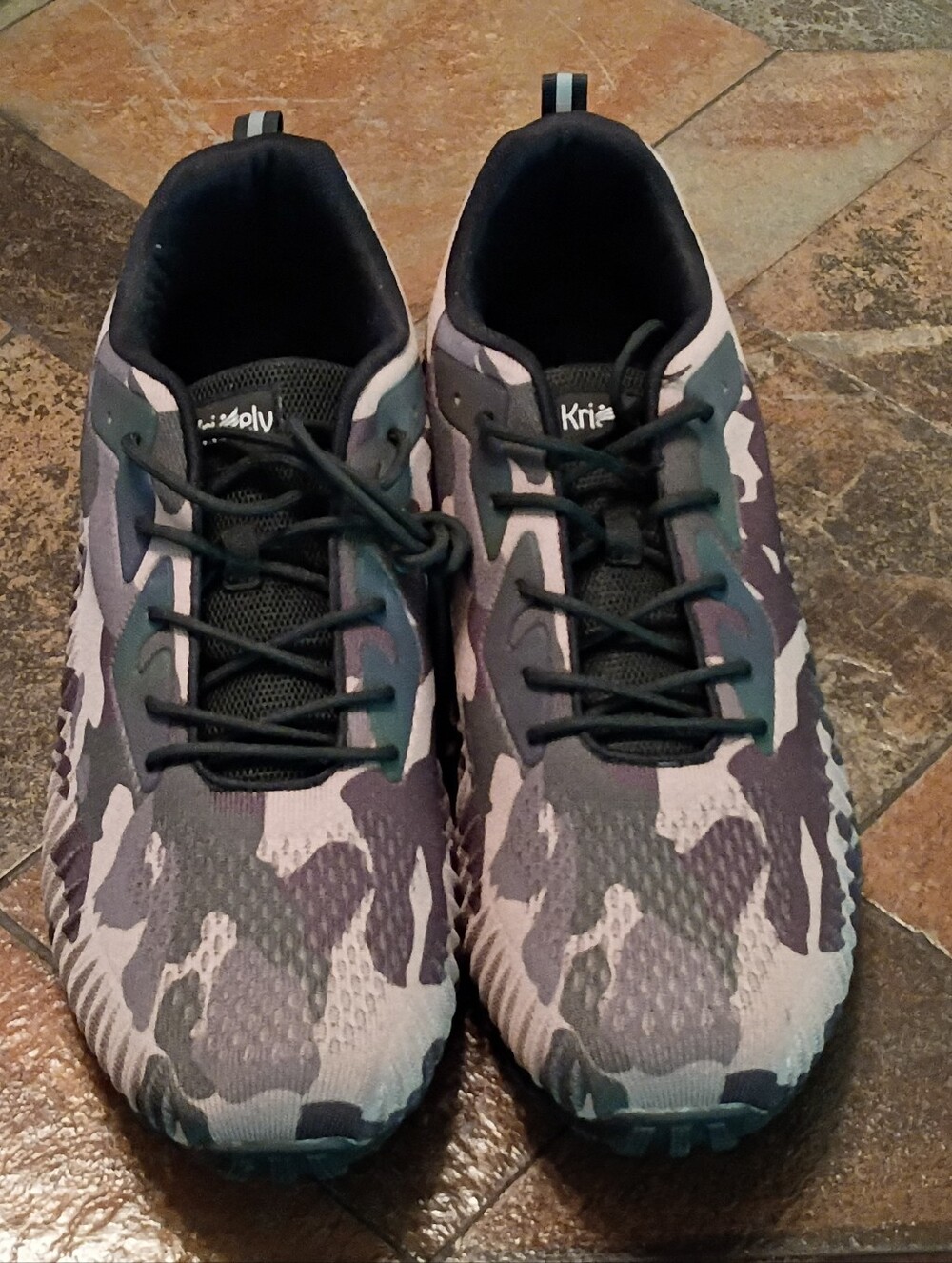 Camouflage Men's Athletic Sneakers - Gray/Black